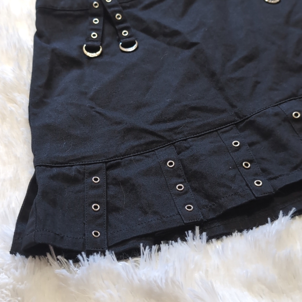 Y2K Tripp NYC Black Pleated Hem Skirt with Silver Grommets & D Rings Small - Picture 3 of 12